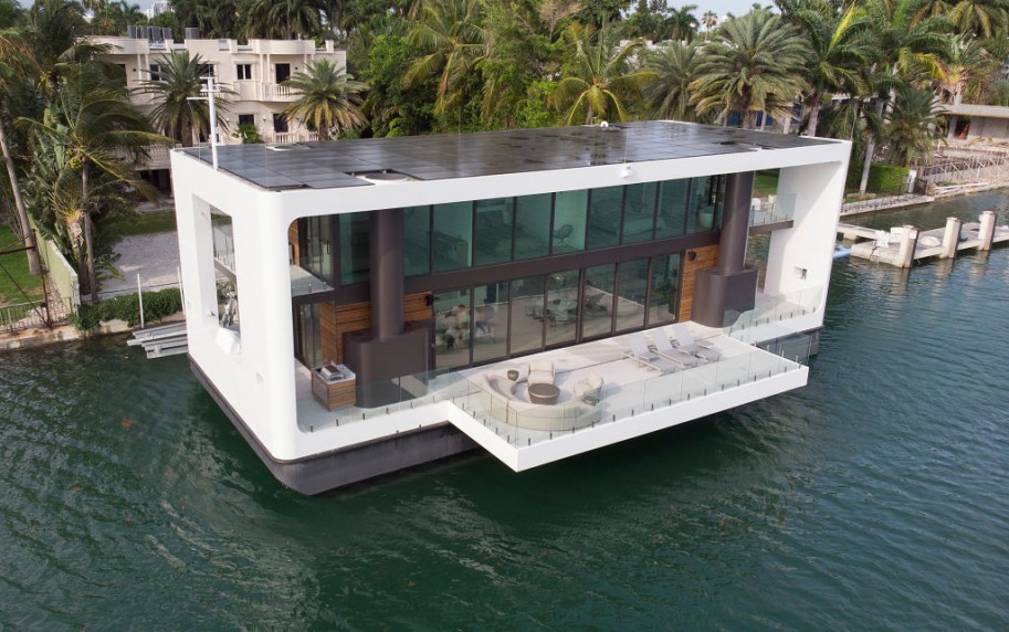 floating mansion