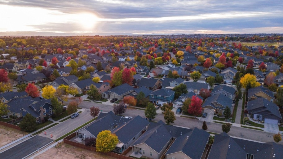 Why More and More Real Estate Investors Are Seeing the Potential of the Suburbs