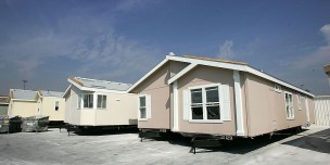 FEMA Orders Mobile Homes For Katrina Victims