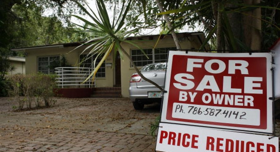 Index Of Pending Sales For U.S. Homes Falls Almost 2 Percent