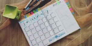How to Make a Cleaning Schedule for the House to Never Get on Top of You Again