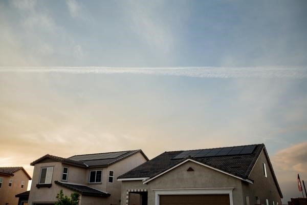 picture of the roof and sky