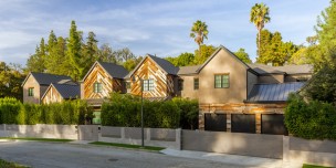 Kelly Clarkson's Los Angeles Home is For Sale