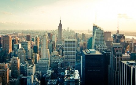 Drop in Manhattan Apartment Rent Begins to Attract New Renters